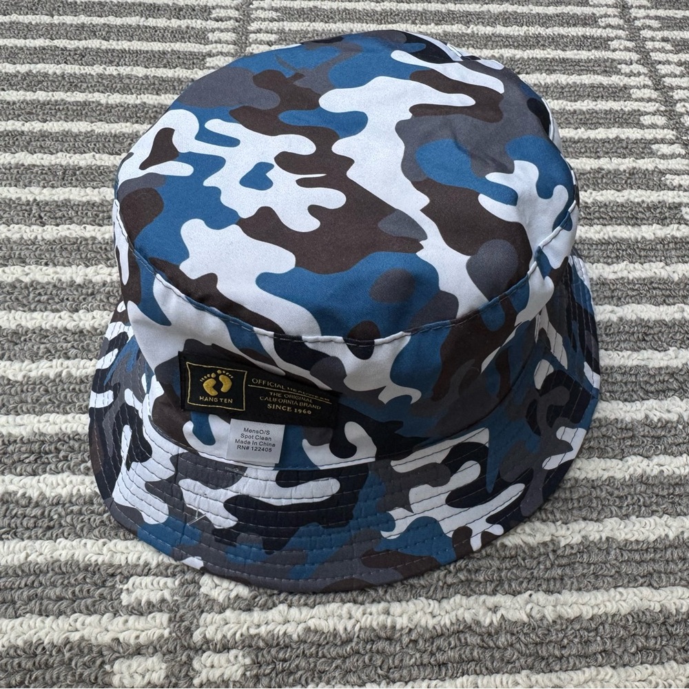 Hang Ten - Reversible Camo Print Bucket Hat